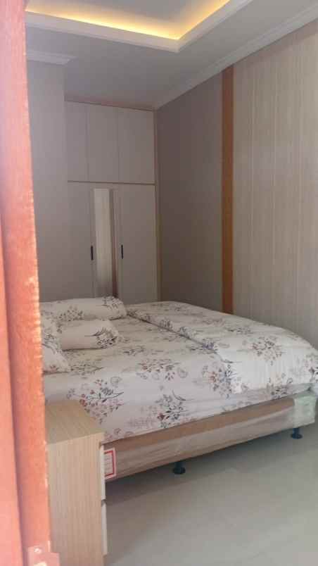 dijual rumah fulll perabotan di bedahan sawangan depok