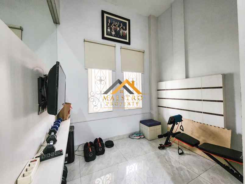 dijual rumah fully furnished jalan panglima nyak makam
