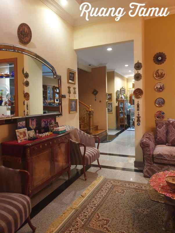 dijual rumah galaxy bumi permai araya