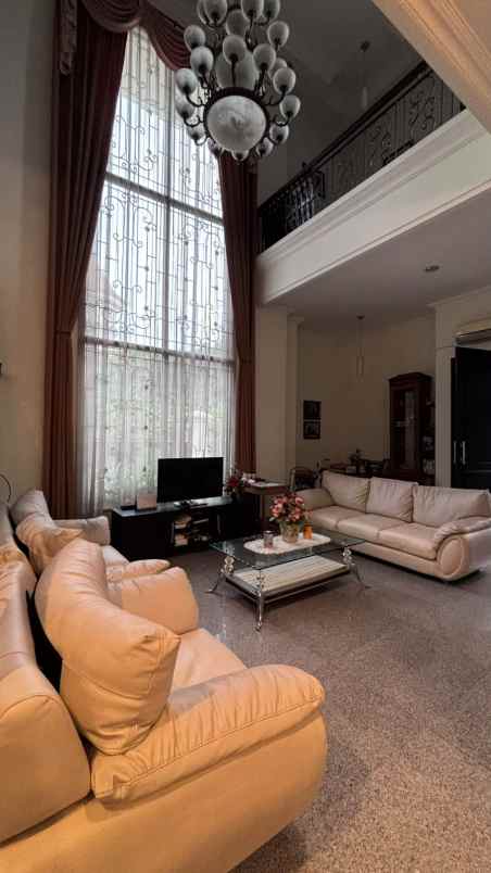 dijual rumah galaxy bumi permai araya