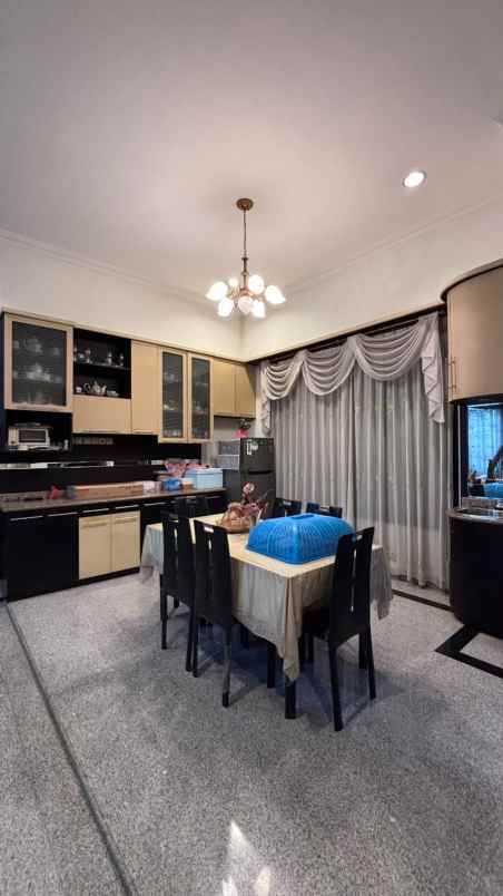 dijual rumah galaxy bumi permai araya