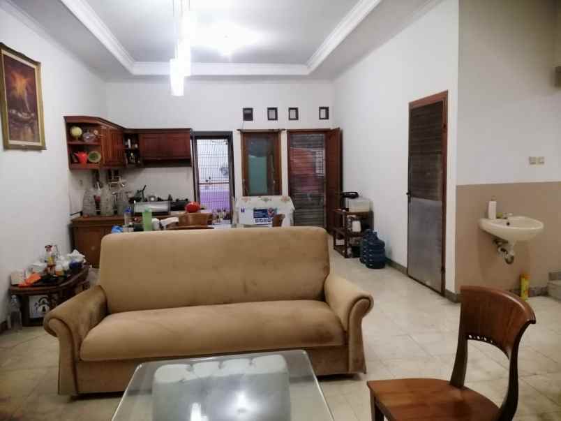 dijual rumah galursari utan kayu