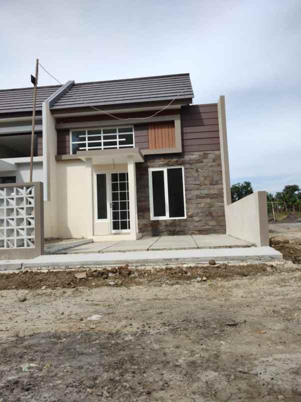 dijual rumah graha amerta