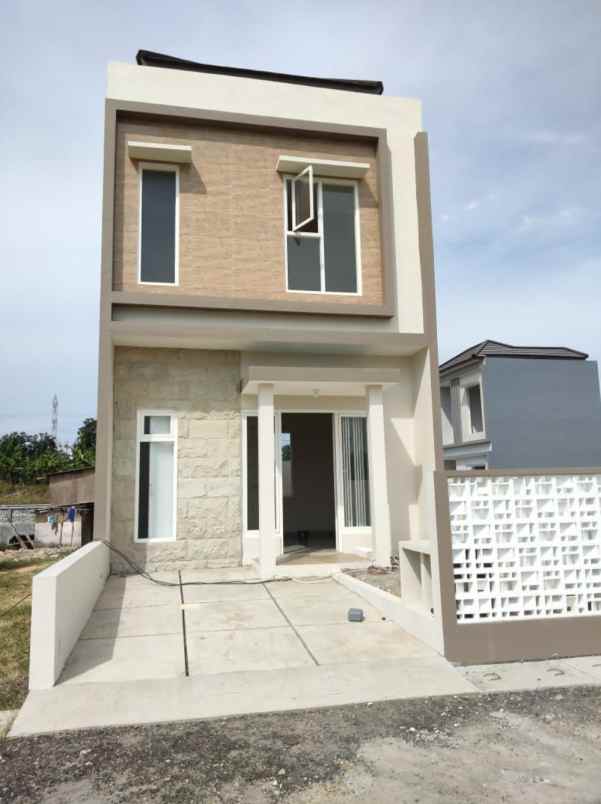 dijual rumah graha amerta