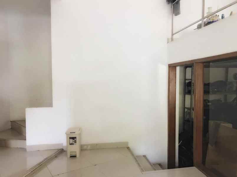 dijual rumah graha candi golf