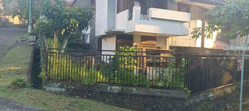 dijual rumah graha candi golf