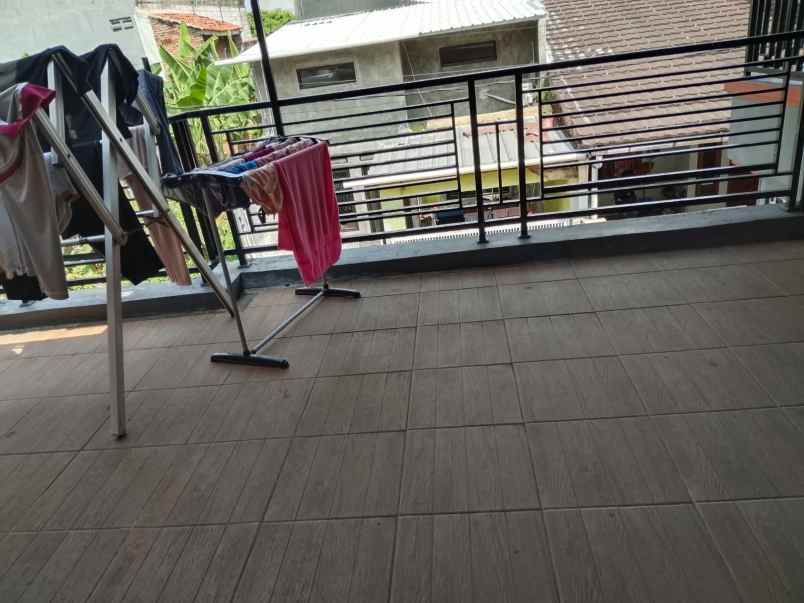 dijual rumah graha citalang permai