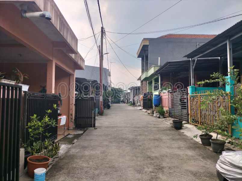 dijual rumah graha kartika pratama blok f