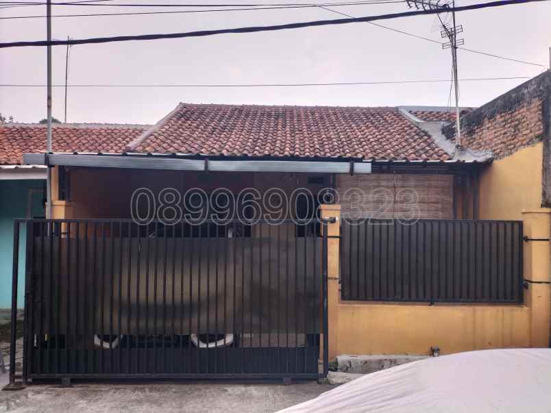 dijual rumah graha kartika pratama blok f
