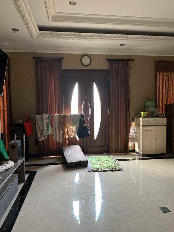 dijual rumah graha sampurna indah wiyung