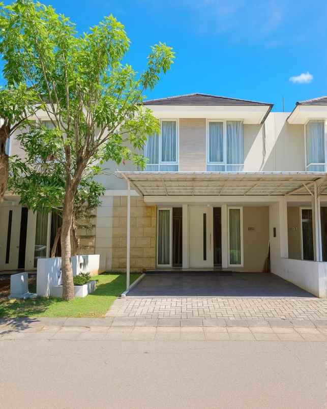 dijual rumah greenlake