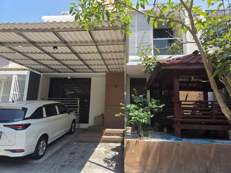 dijual rumah greenwood citraland