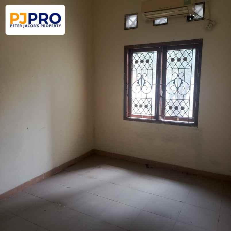 dijual rumah harapan indah 1