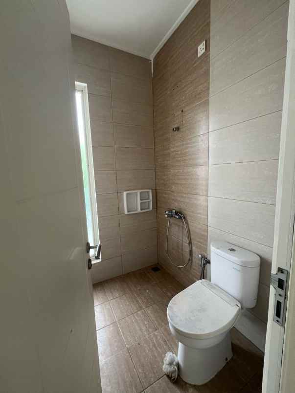 dijual rumah harapan indah cluster neo