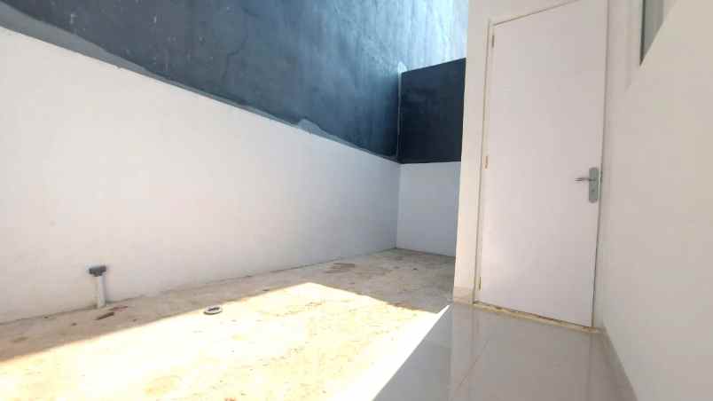 dijual rumah imperial gading sukapura