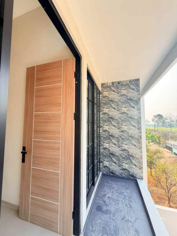 dijual rumah istana bandara pakis malang