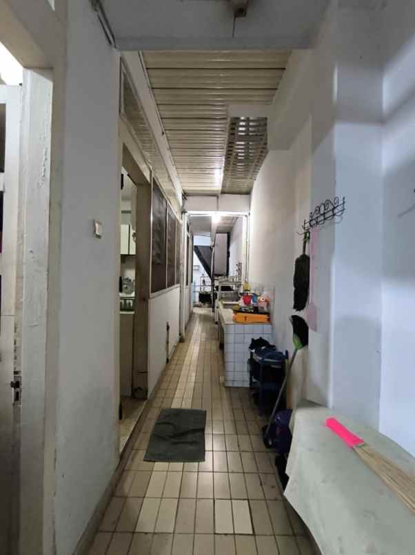 dijual rumah jalan cempaka putih tengah
