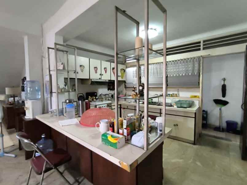 dijual rumah jalan cempaka putih tengah