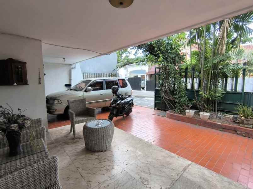 dijual rumah jalan cempaka putih tengah