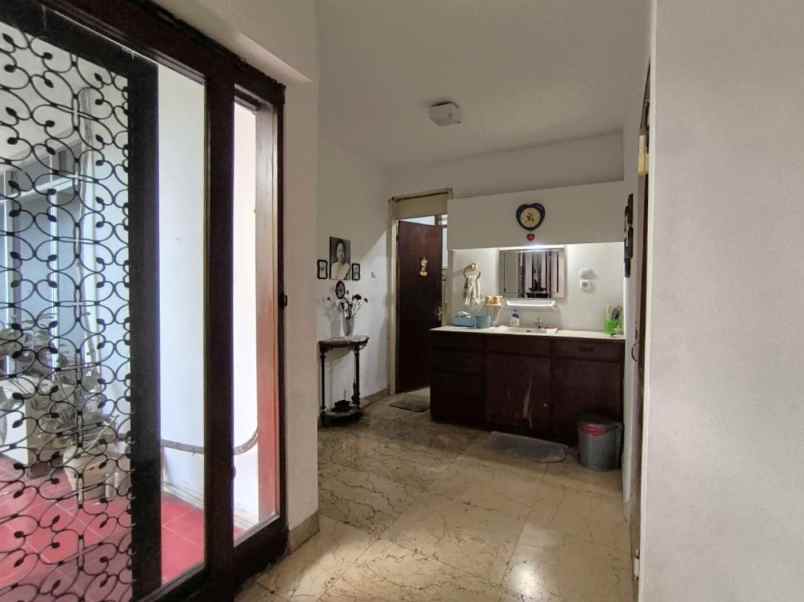 dijual rumah jalan cempaka putih tengah