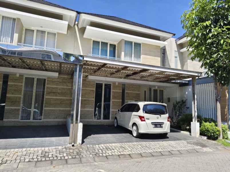 dijual rumah jalan greenlake citraland