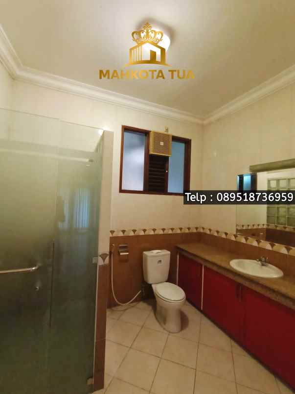 dijual rumah jalan kemang