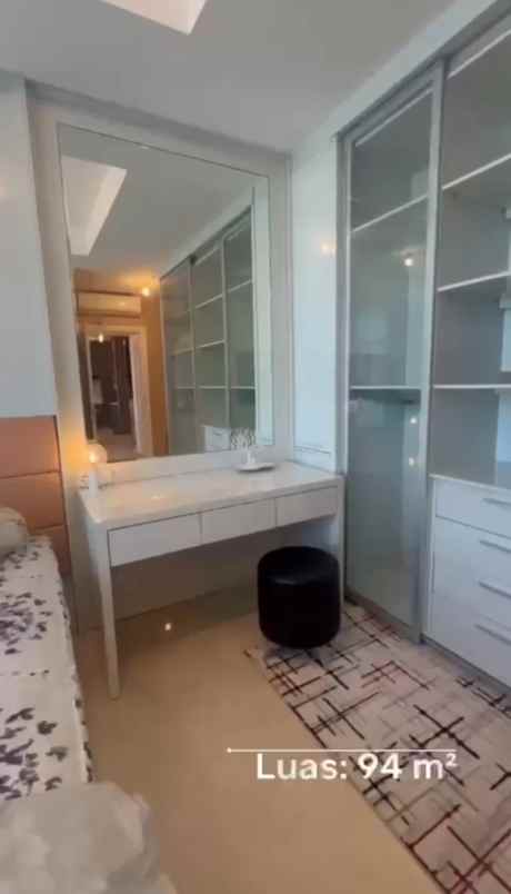 dijual rumah jalan mayjen sungkono