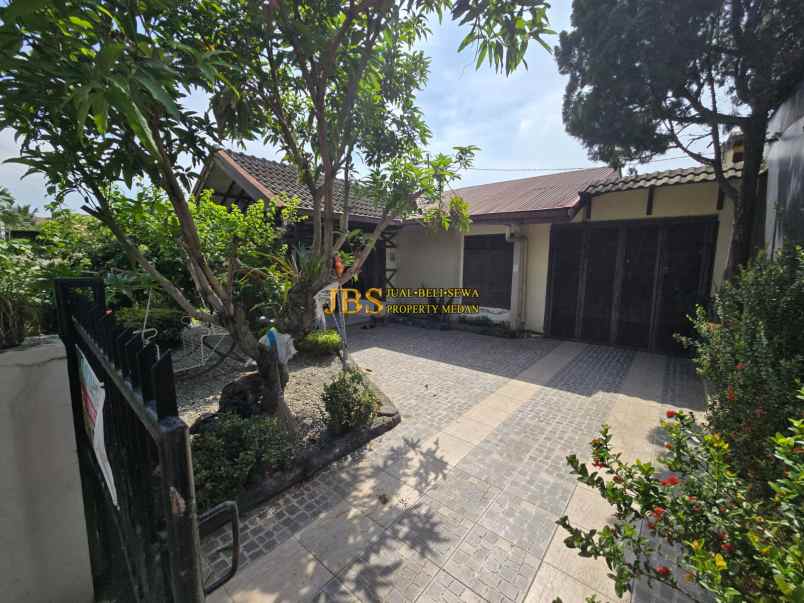 dijual rumah jalan pembangunan 3