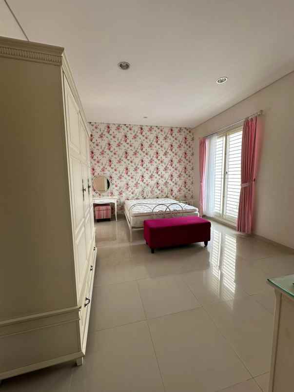 dijual rumah jalan raffles garden citraland