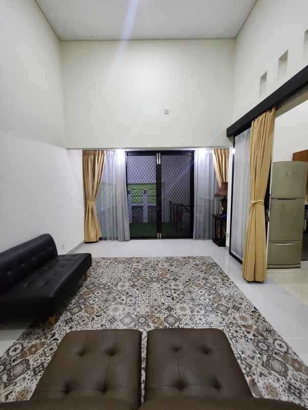 dijual rumah jalan raya pondok pinang