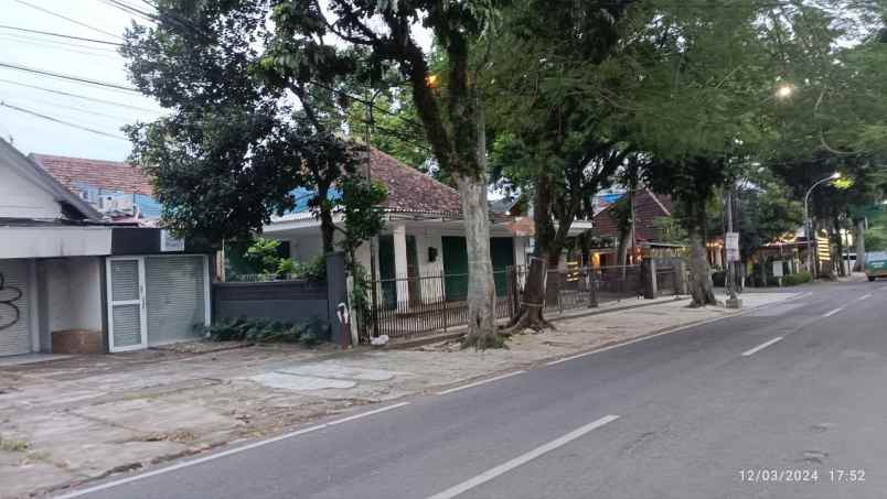 dijual rumah jalan riau