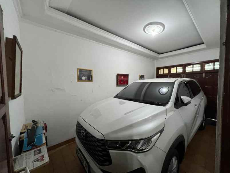 dijual rumah jalan sadewa