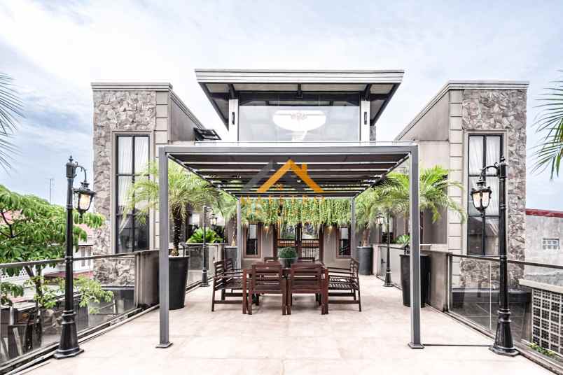 dijual rumah jalan suluh fully