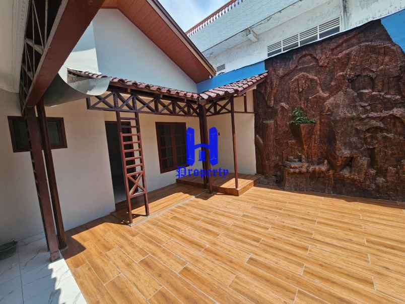 dijual rumah jalan wartawan daerah