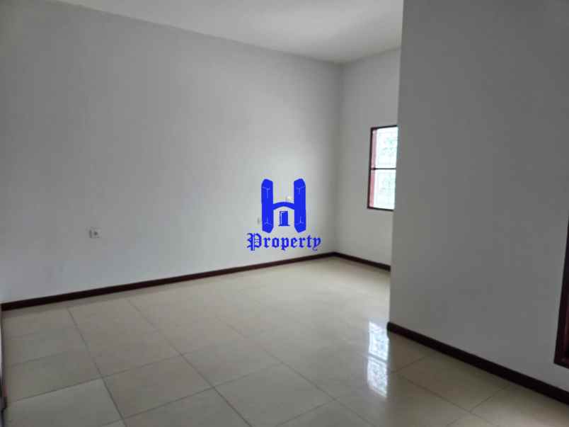 dijual rumah jalan wartawan daerah