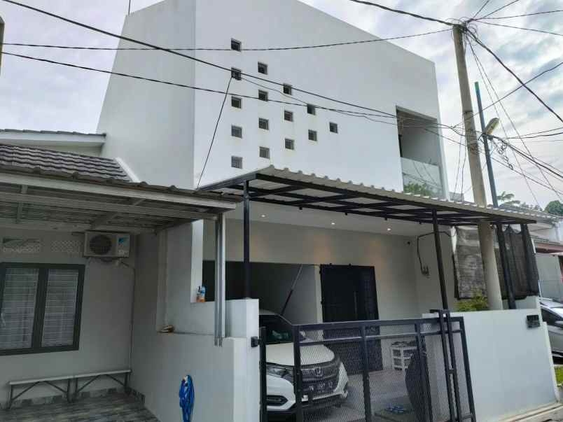 dijual rumah jalan wibawa mukti