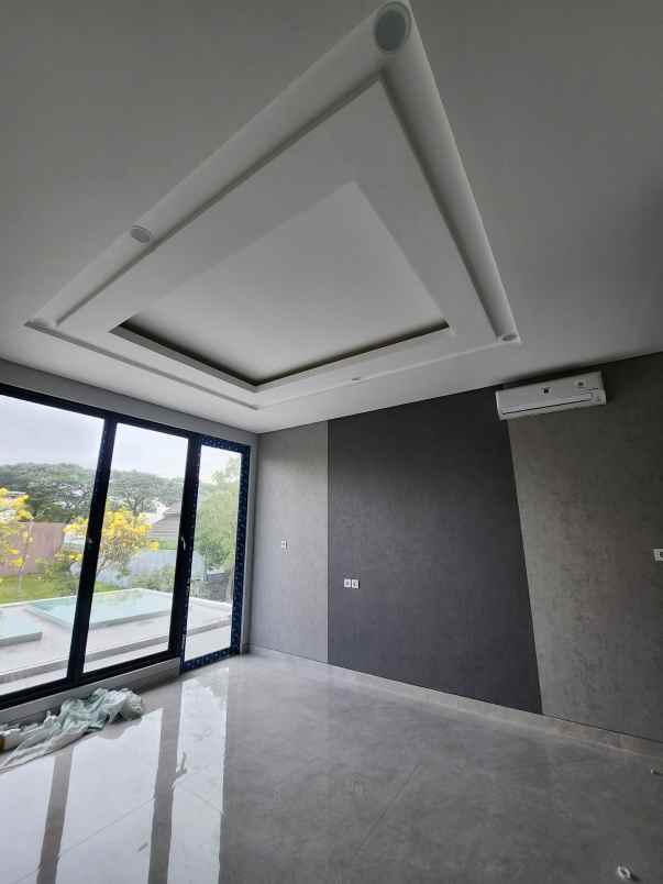 dijual rumah jalan woodland