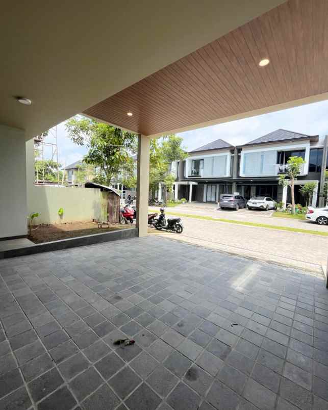 dijual rumah jalan woodland citraland