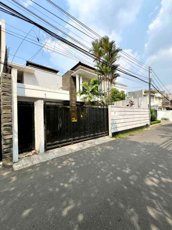dijual rumah jaln raya bangka kemang