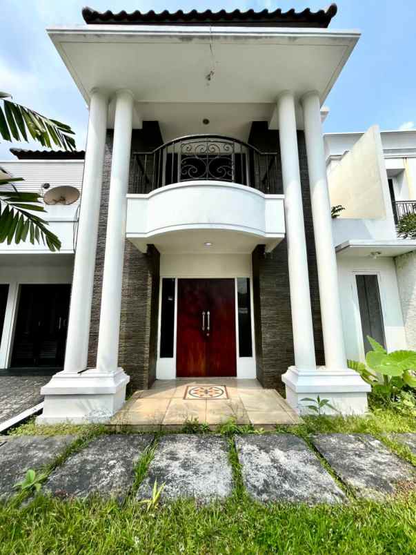 dijual rumah jaln raya bangka kemang