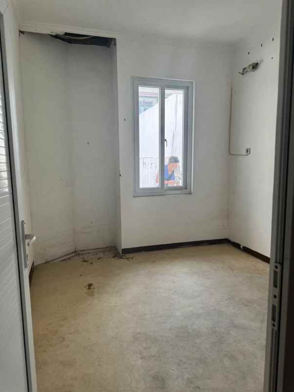 dijual rumah janur elok kelapa gading