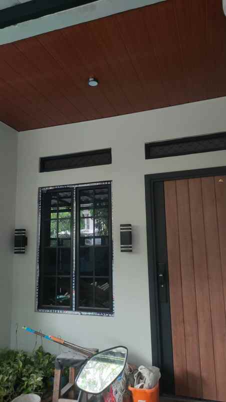 dijual rumah jati padang