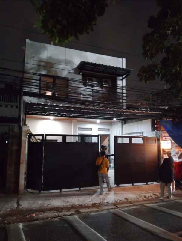 dijual rumah jati padang