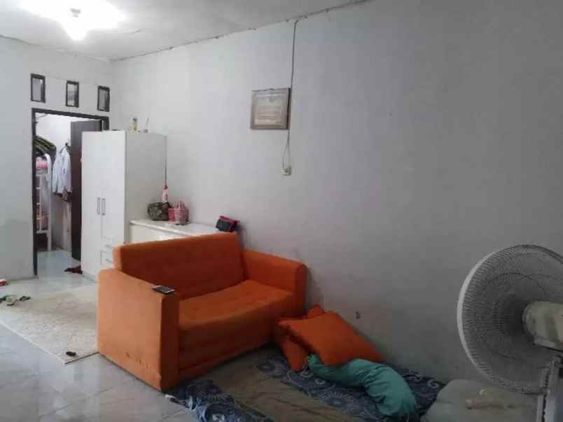 dijual rumah jatinegara