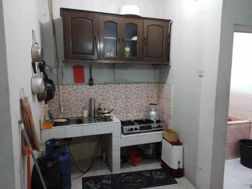 dijual rumah jatinegara