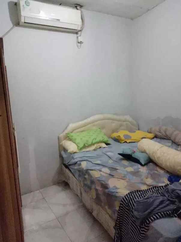 dijual rumah jatinegara