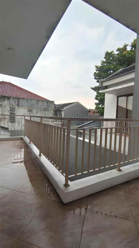 dijual rumah jatiwaringin pondok gede