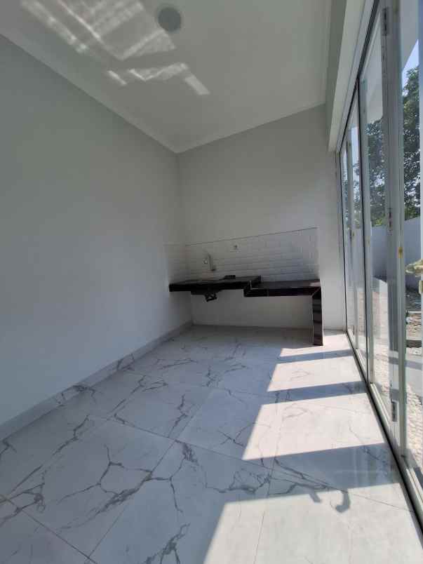 dijual rumah jatiwarna bekasi