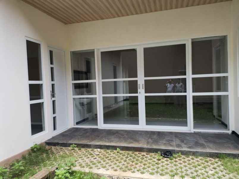 dijual rumah jemursari