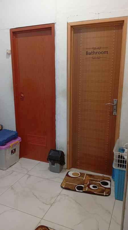 dijual rumah jl abadi kebon besar